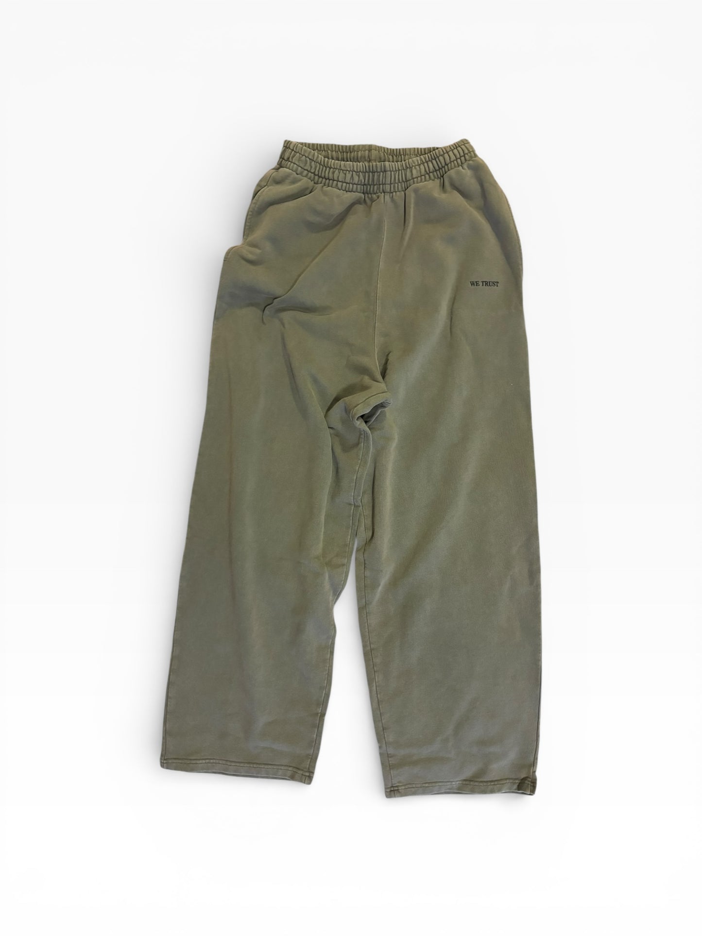 WT.01 — The Baggy Sweatpants (Ritual I)